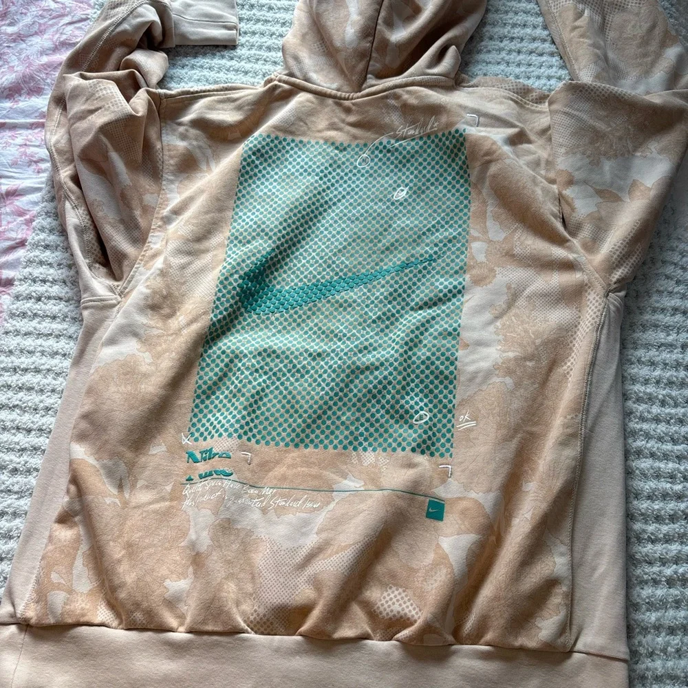 Nike Tan Sweater with Relaxed Fit and Hood - Picture 9 of 11